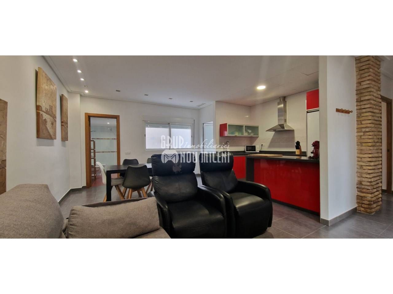 Exterior view of Flat to rent in  Valencia Capital  with Air Conditioner, Heating and Terrace