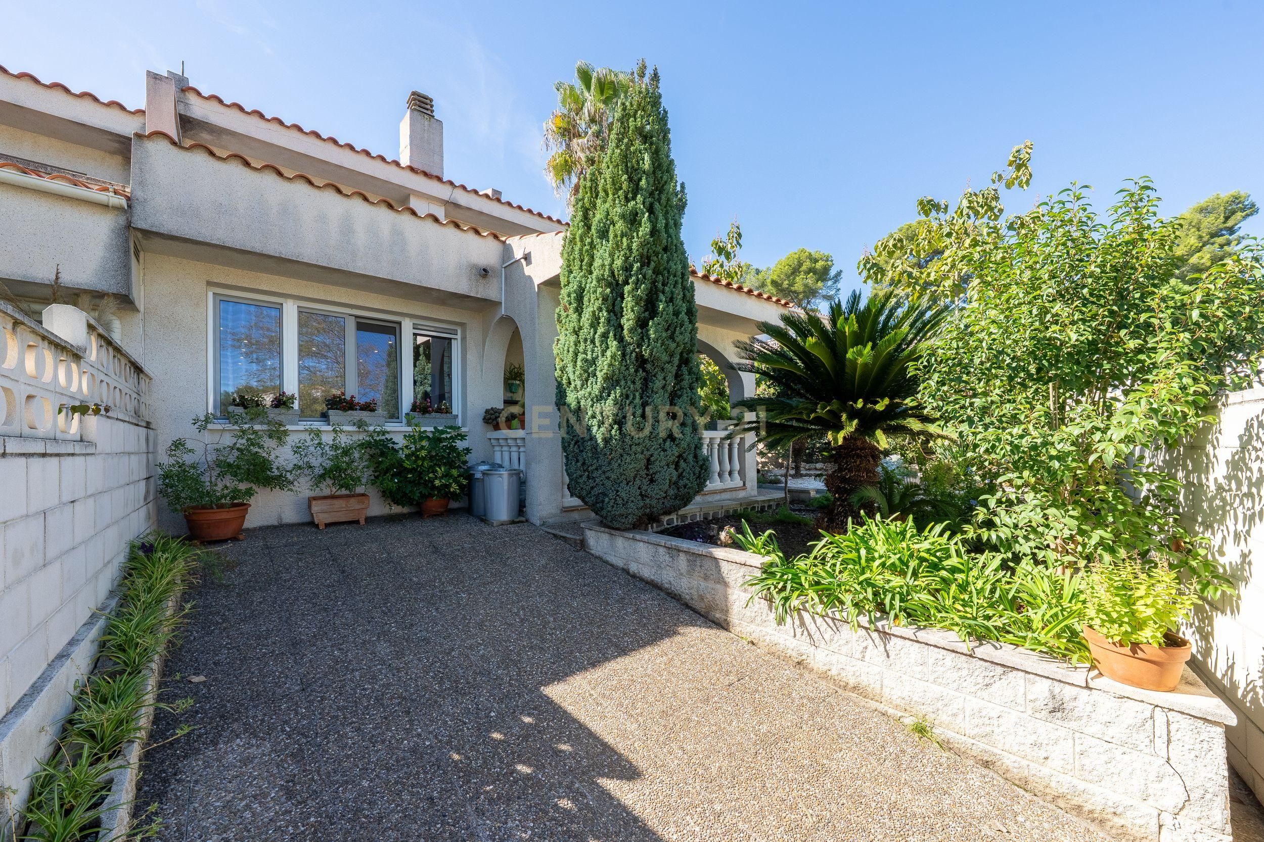 Exterior view of Single-family semi-detached for sale in El Catllar   with Storage room