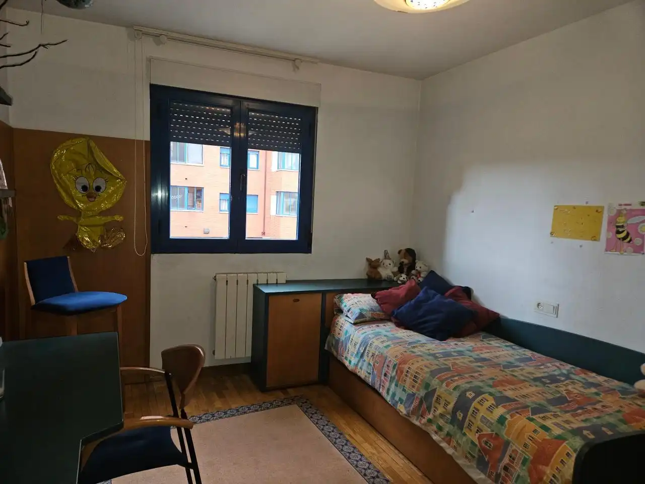 Habitación de Piso en venta en León Capital  con Calefacción, Trastero y Amueblado