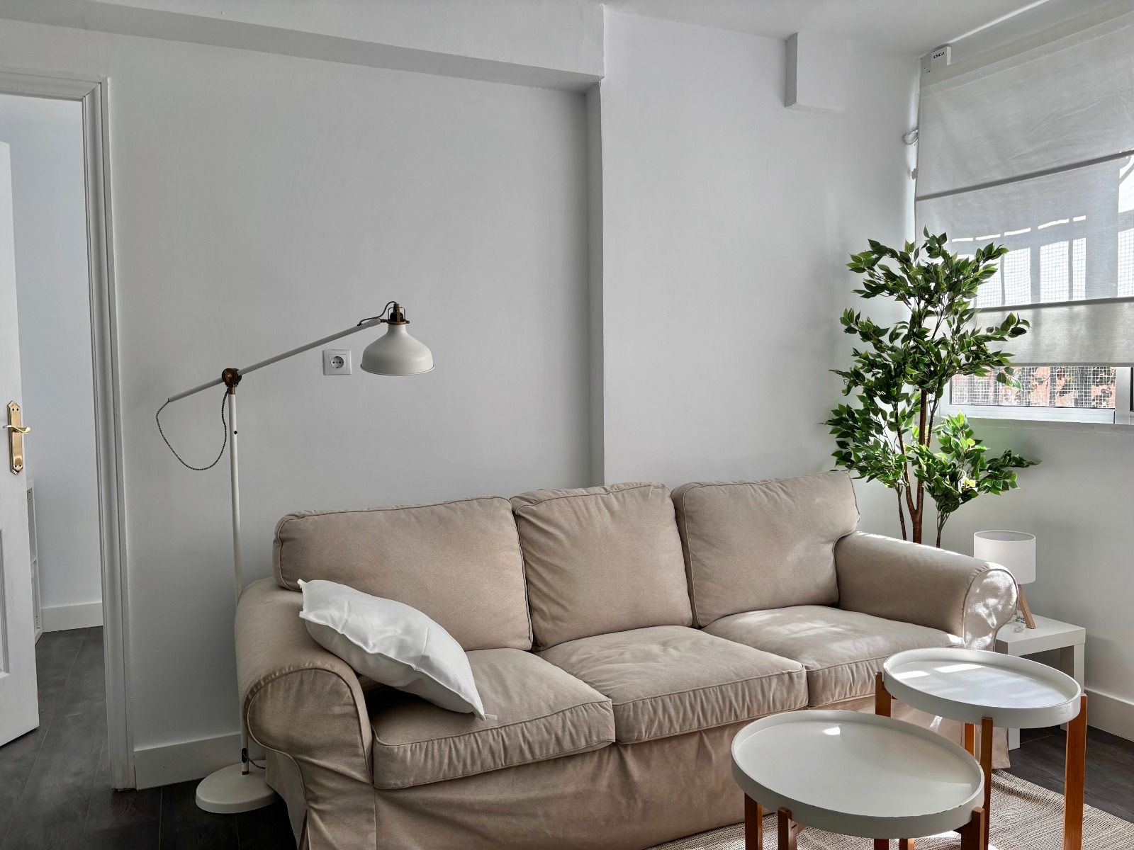 Living room of Flat to rent in  Valencia Capital  with Air Conditioner, Parquet flooring and Furnished