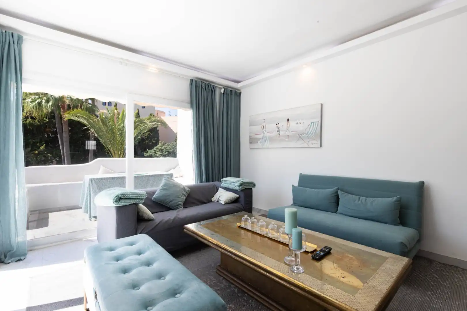 Living room of Flat for rent in Marbella  with Air Conditioner, Heating and Terrace