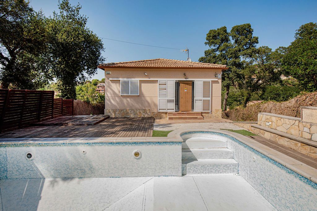 Swimming pool of House or chalet for sale in Lloret de Mar  with Air Conditioner and Swimming Pool