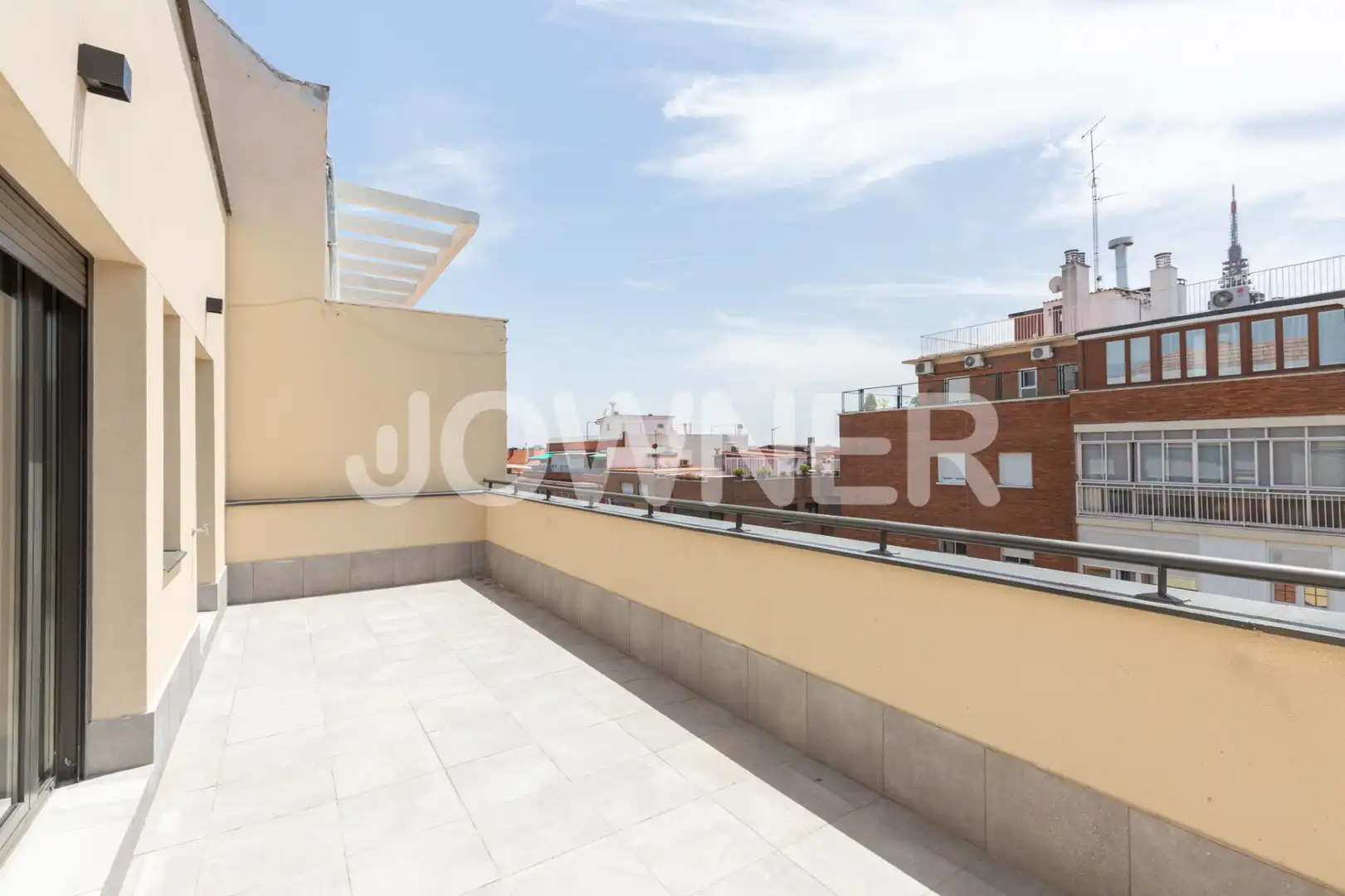 Terrassa de Pis de lloguer en Madrid amb Aire condicionat, Calefacció i Forn