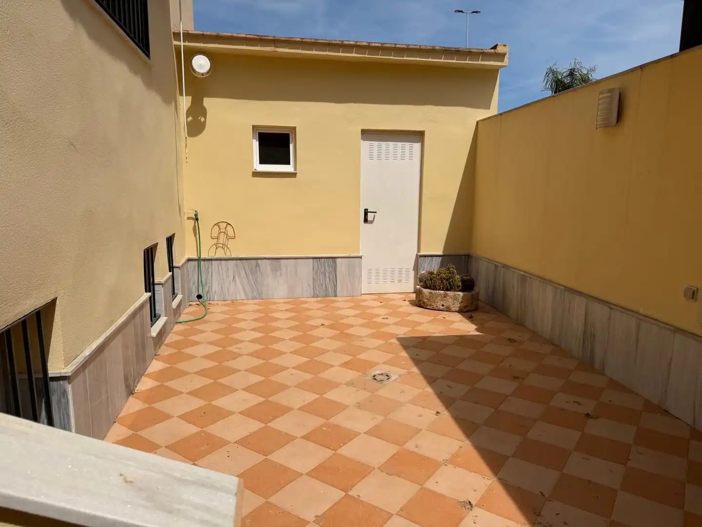 Terraza de Casa adosada en venta en Bormujos con Alarma