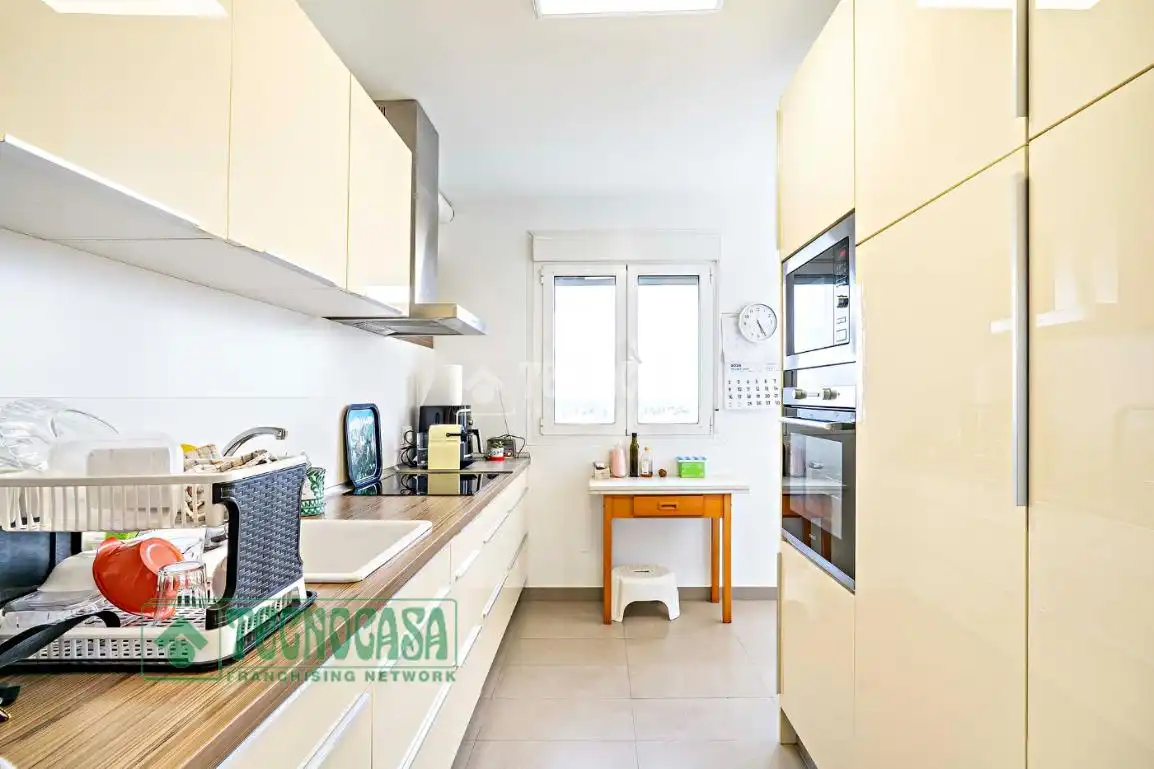 Cocina de Piso en venta en Roquetas de Mar con Aire acondicionado