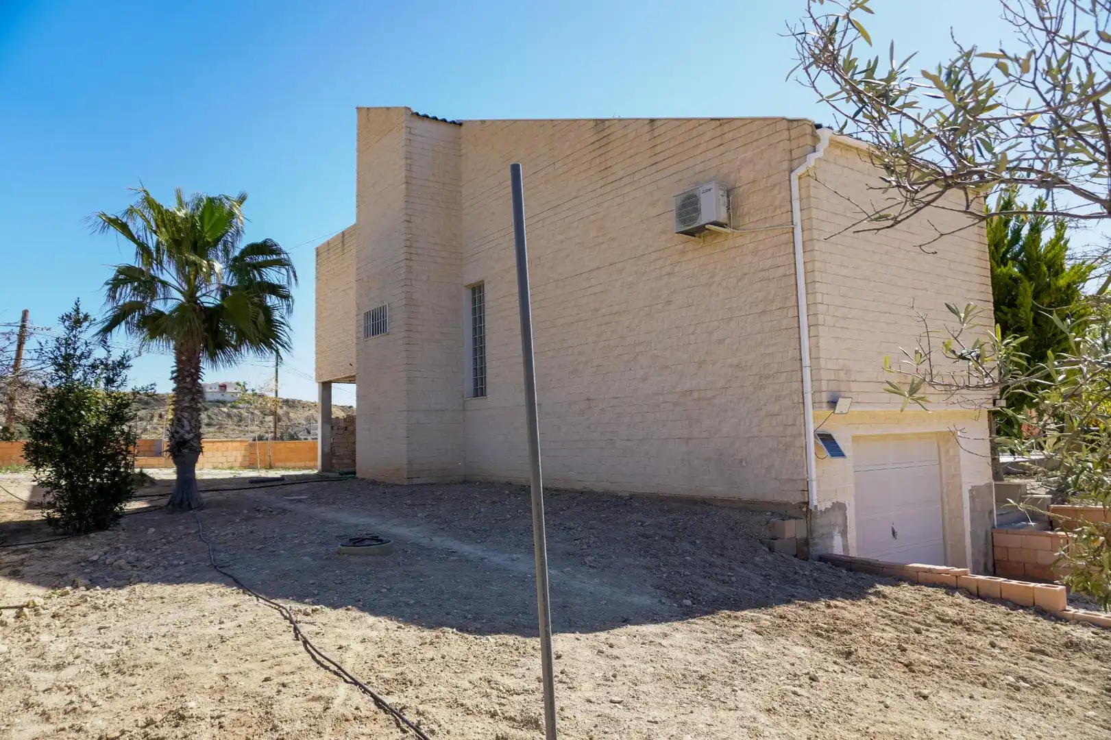 Vista exterior de Casa o xalet en venda en Mutxamel amb Aire condicionat, Terrassa i Traster