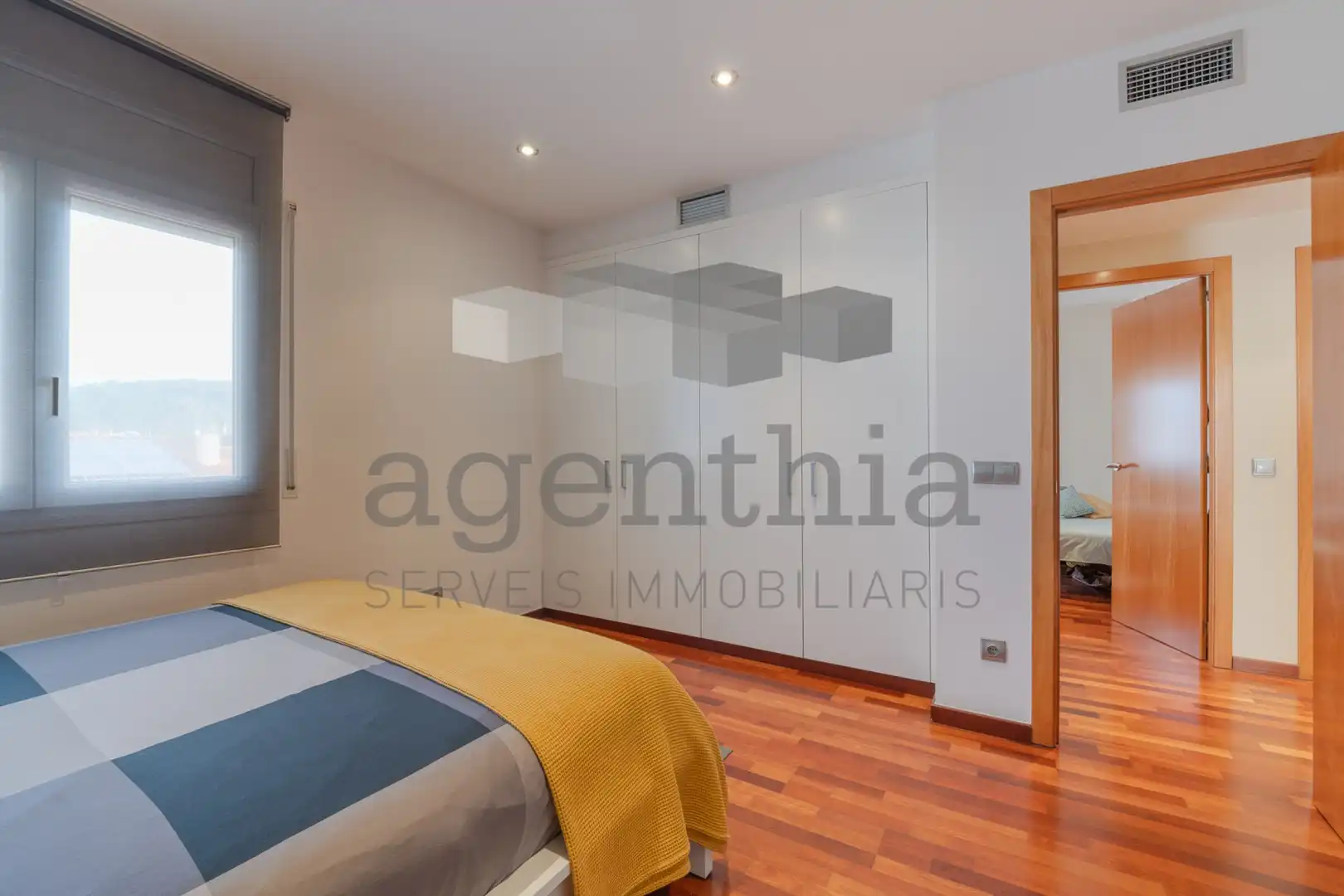 Habitación de Casa o chalet en venta en Quart con Aire acondicionado, Calefacción y Piscina