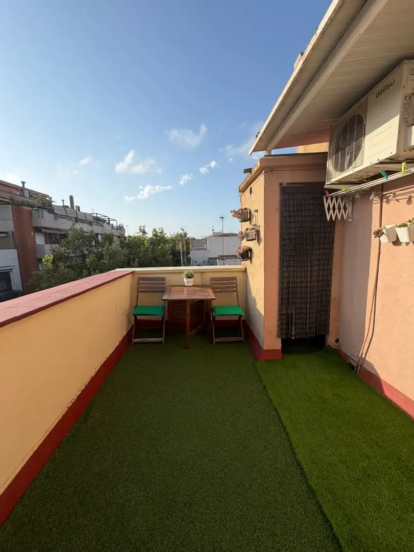 Piso con terraza en venta en Sants - Montjuïc