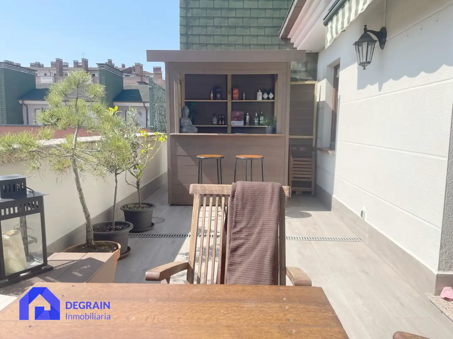 Terraza de Ático en venta en Oviedo  con Calefacción, Parquet y Terraza