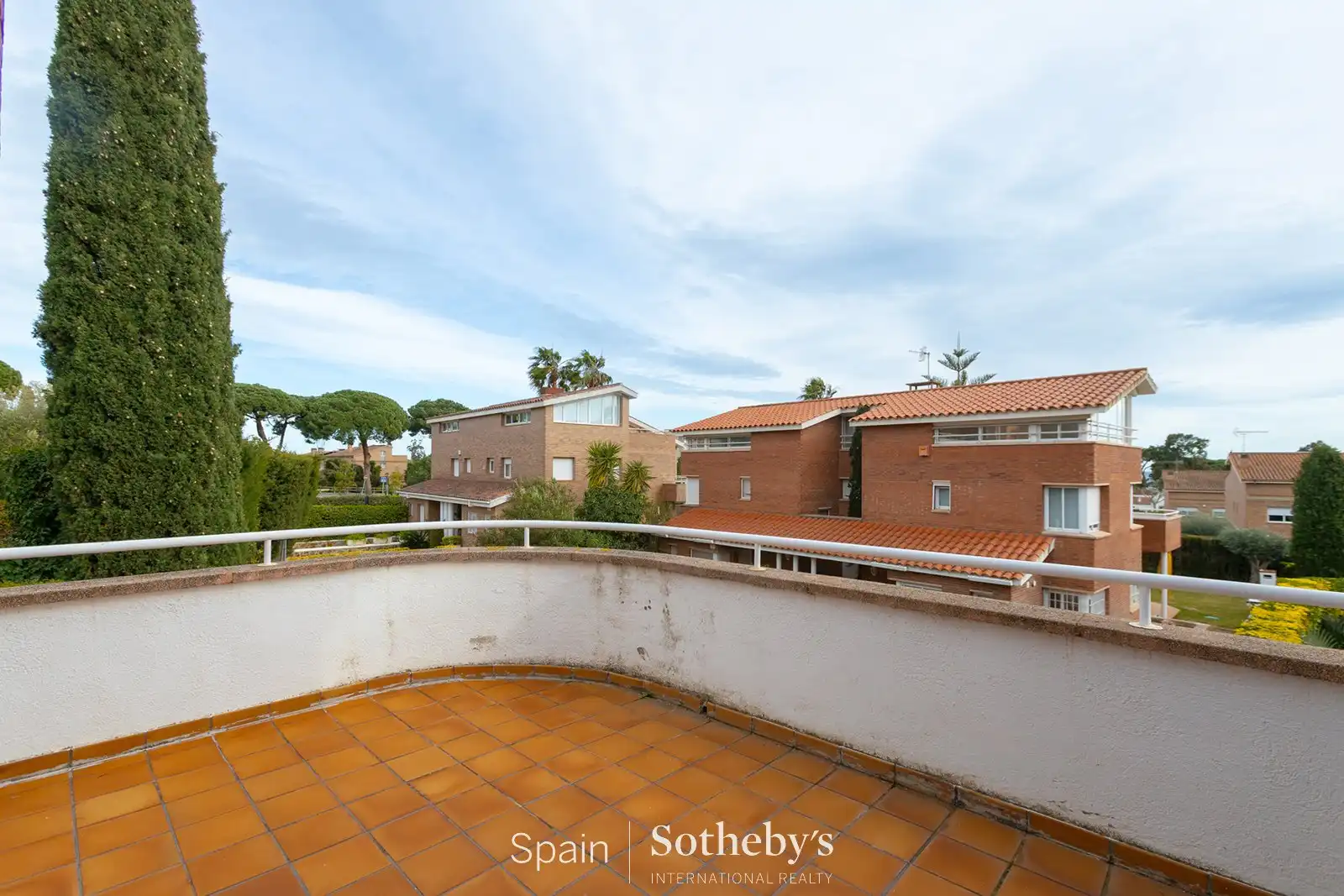 Casa aparellada amb piscina en venda a Carrer dels Oms, imagen 21