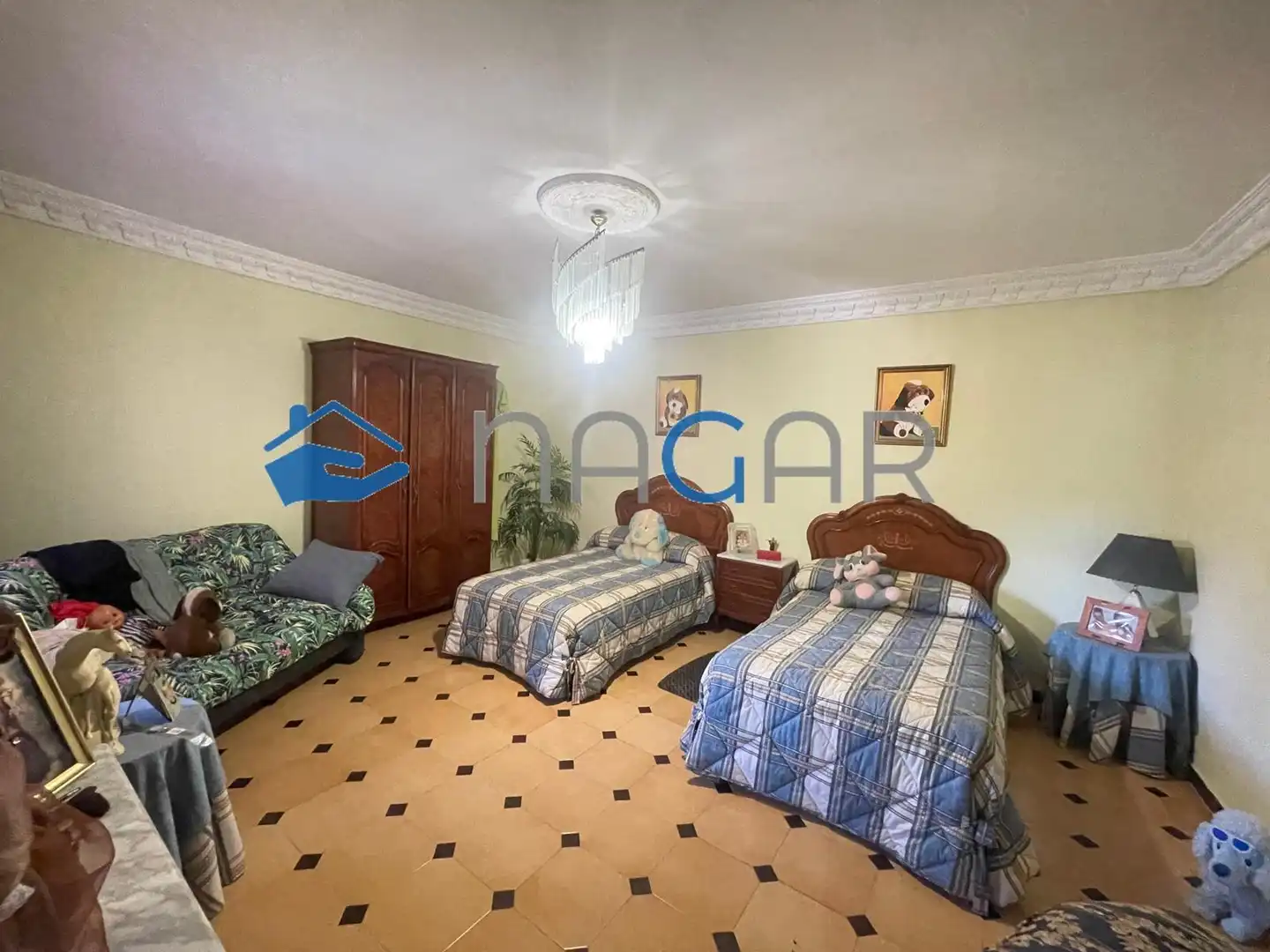 Schlafzimmer von Country house zum Verkauf in La Línea de la Concepción mit Privatgarten, Schwimmbad und Möbliert