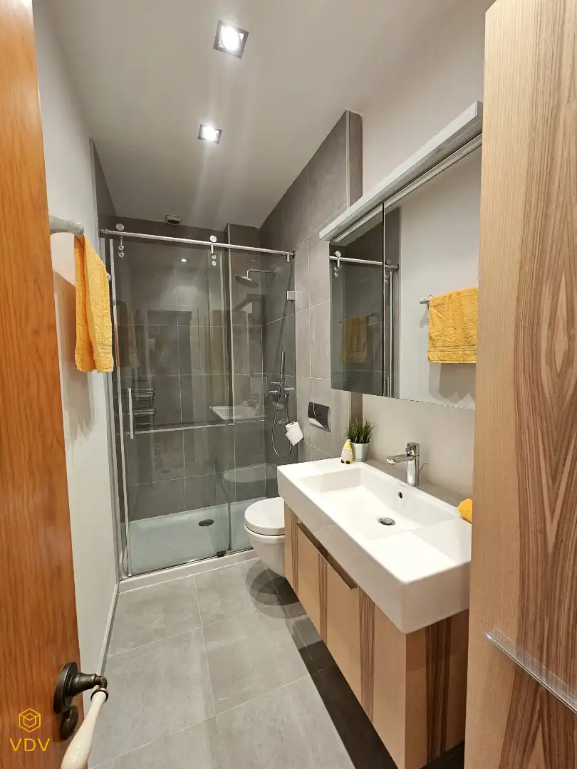 Bathroom of Apartments for sale in  Pamplona / Iruña  with Heating, Parquet flooring and Furnished