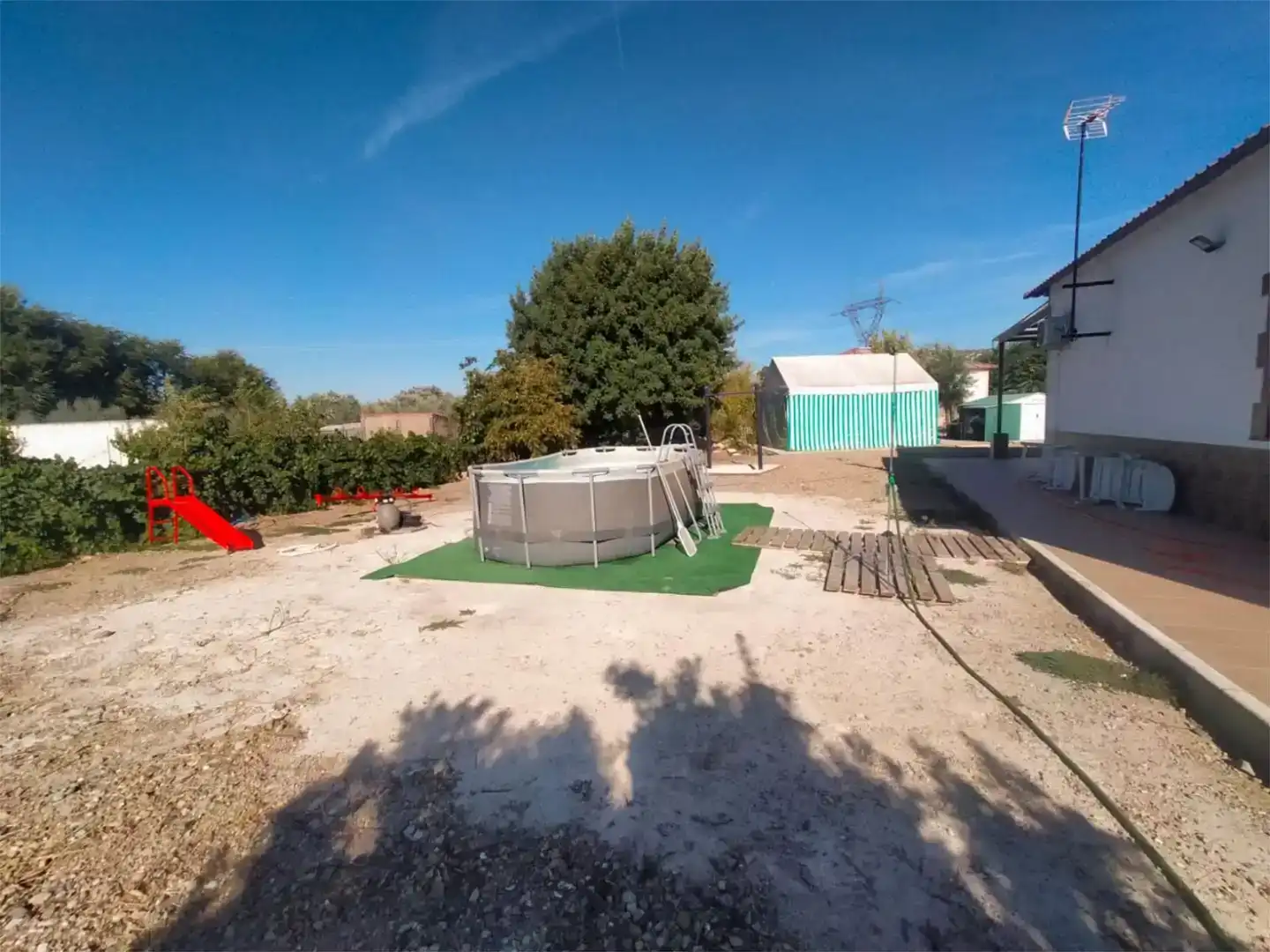 Finca rústica en venda en Marmolejo amb Aire condicionat i Piscina