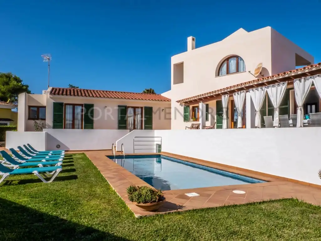 Vista exterior de Casa o chalet en venta en Ciutadella de Menorca con Aire acondicionado, Jardín privado y Terraza