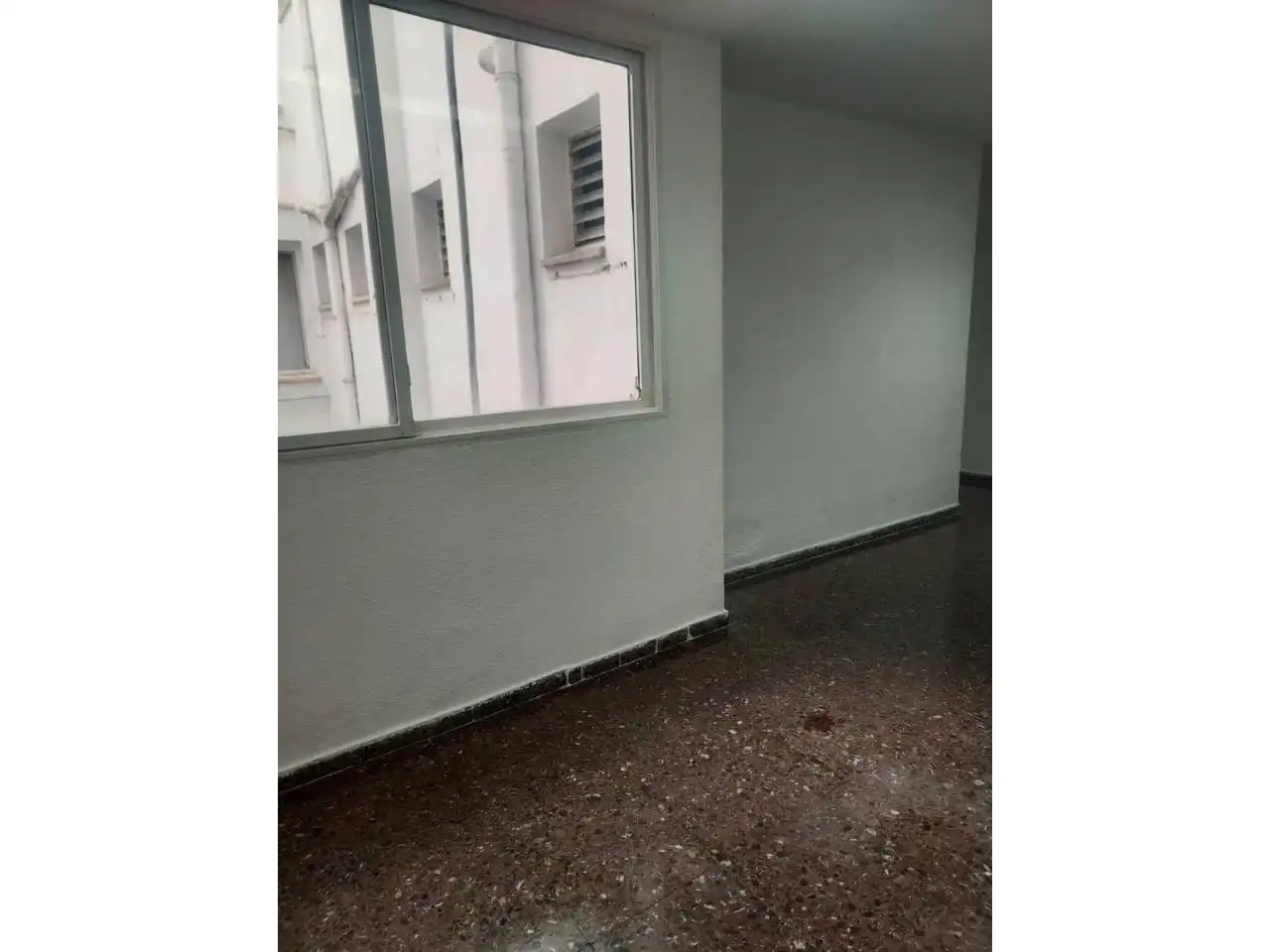 Oficina de alquiler en La Roqueta
