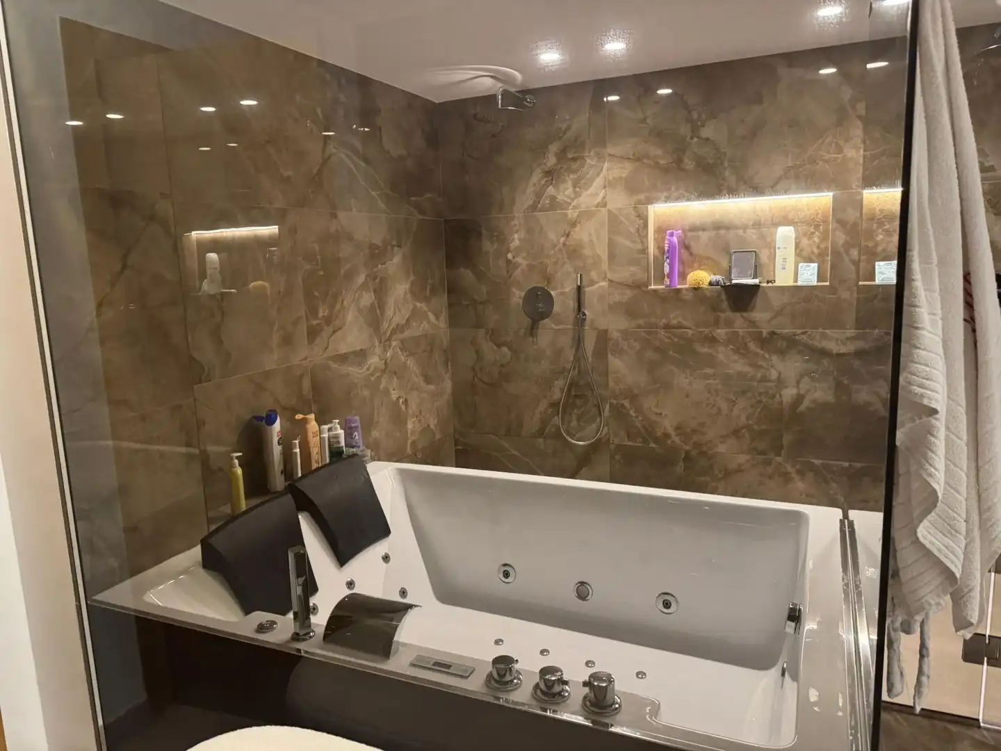 Badezimmer von Haus oder Chalet zum Verkauf in Murcia mit Klimaanlage, Heizung und Parkett