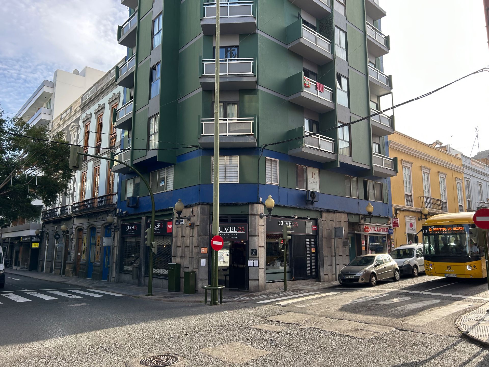 Exterior view of Office to rent in Las Palmas de Gran Canaria  with Air Conditioner and Alarm