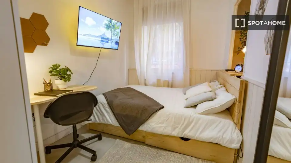 Room in Arapiles