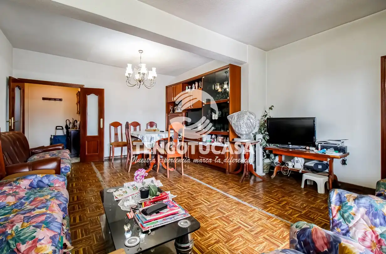Living room of Flat for sale in Madrid  with Terrace and Furnished