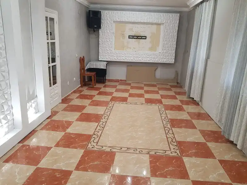 Sala de estar de Planta baja en venta en Plasencia con Aire acondicionado y Jardín privado