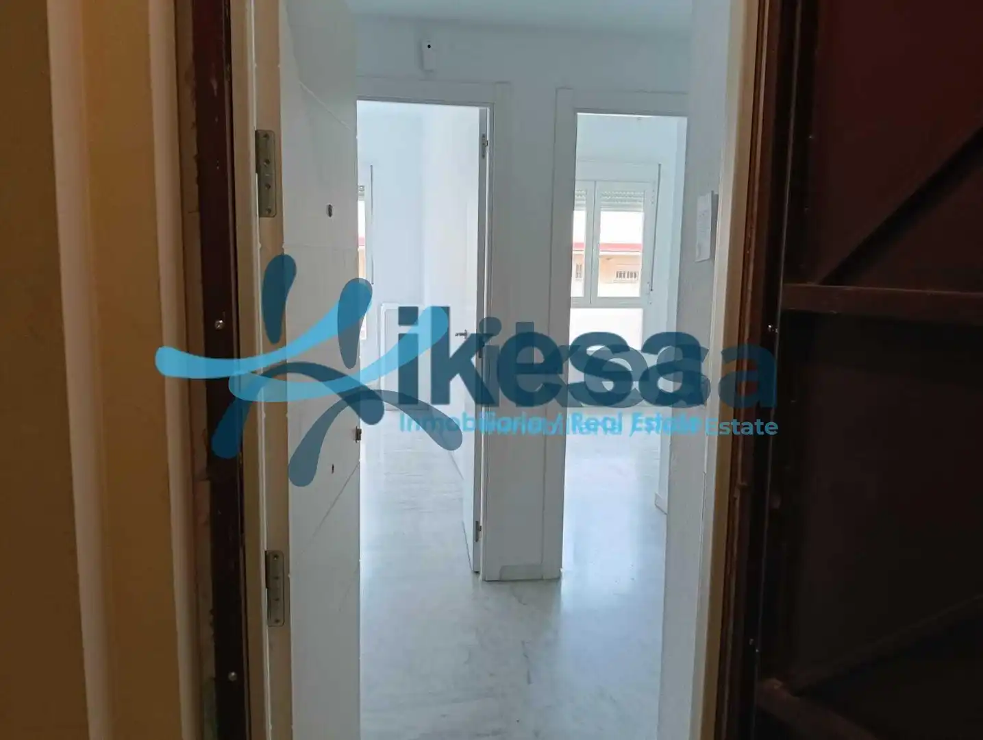 Pis en venda en Este - Alcosa- Torreblanca