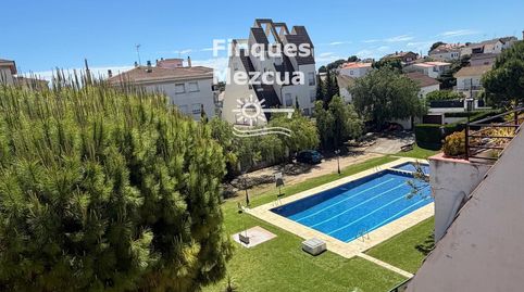 Espectacular ático dúplex con piscina en Calafell