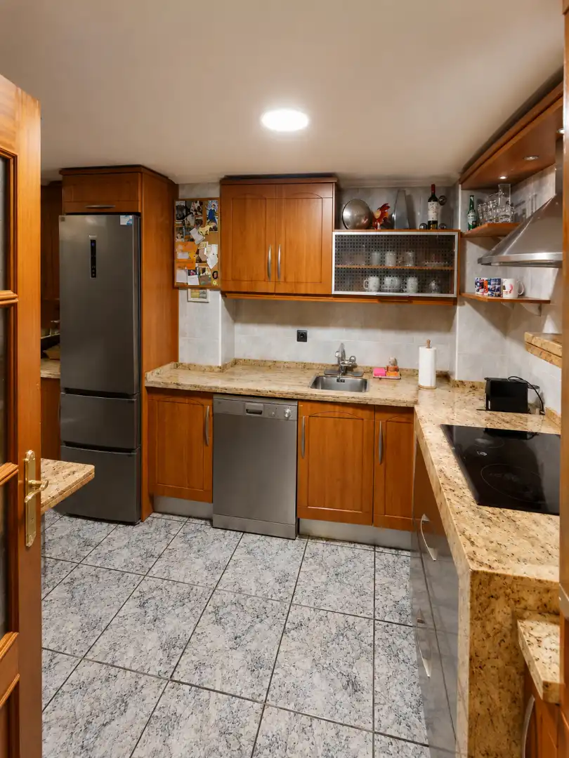 Kitchen of Flat for sale in Sevilla  with Air Conditioner
