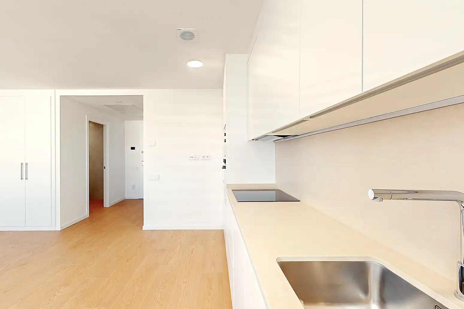 Piso de alquiler en Pamplona-Iruña - PLAZA SALESIANOS, 1º Ensanche