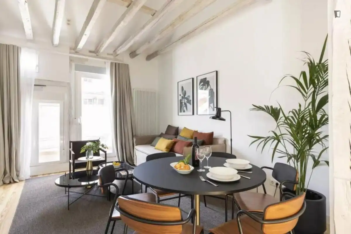 Apartment with lift to rent in Centro