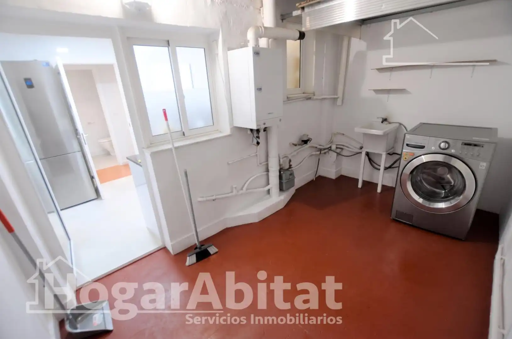 Flat for sale in Valencia  with Air Conditioner, Heating and Parquet flooring