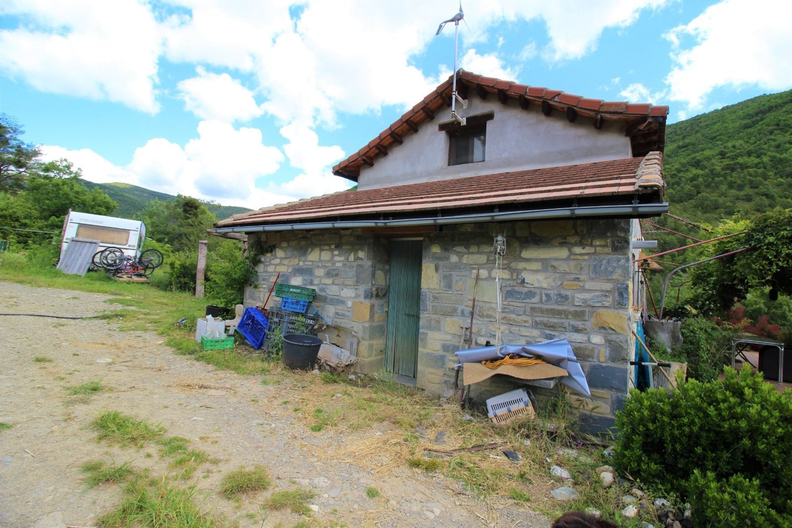 Exterior view of House or chalet for sale in Jaca  with Heating, Private garden and Parquet flooring
