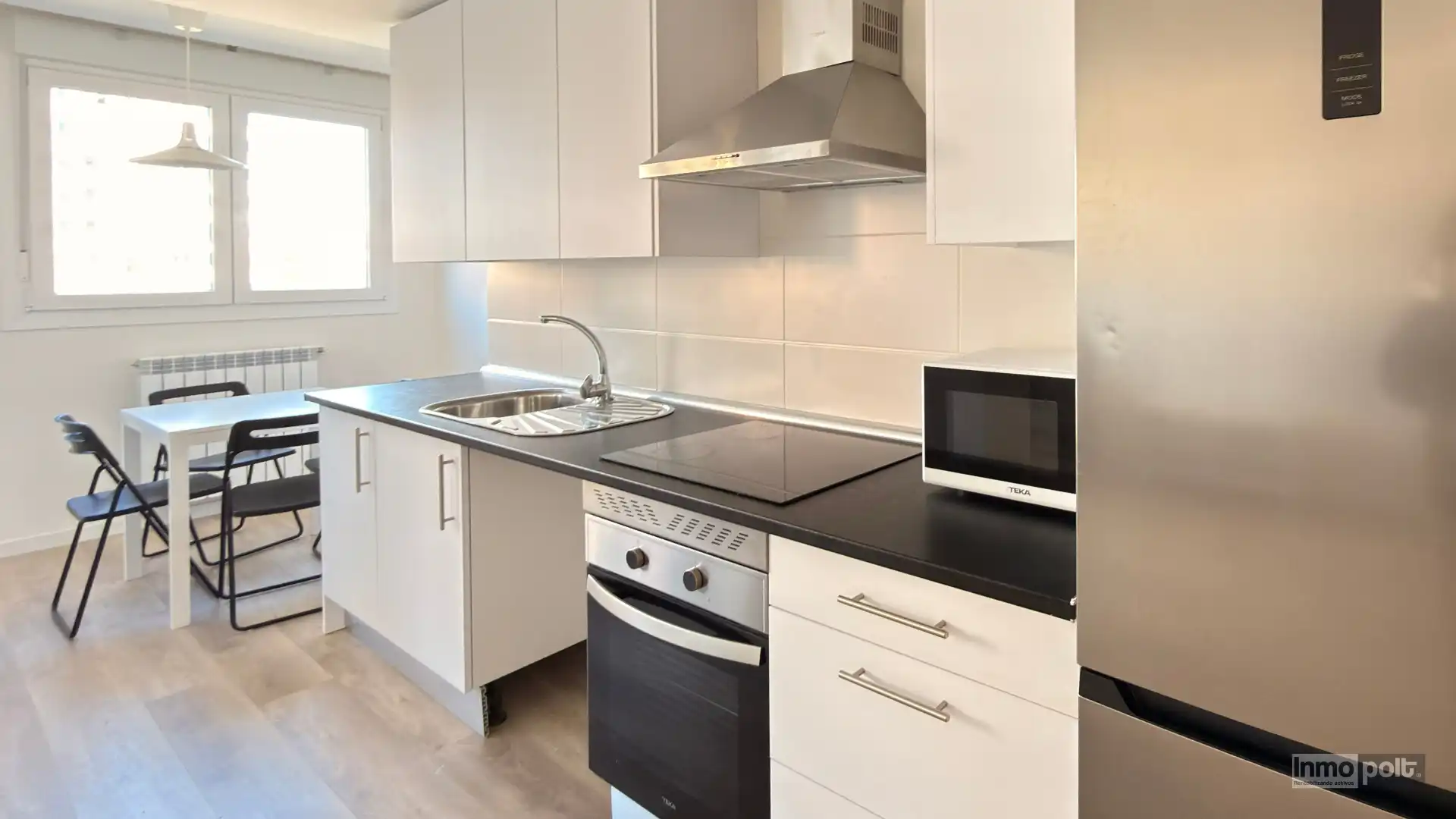 Cocina de Apartamento de alquiler en Tres Cantos con Aire acondicionado, Calefacción y Terraza