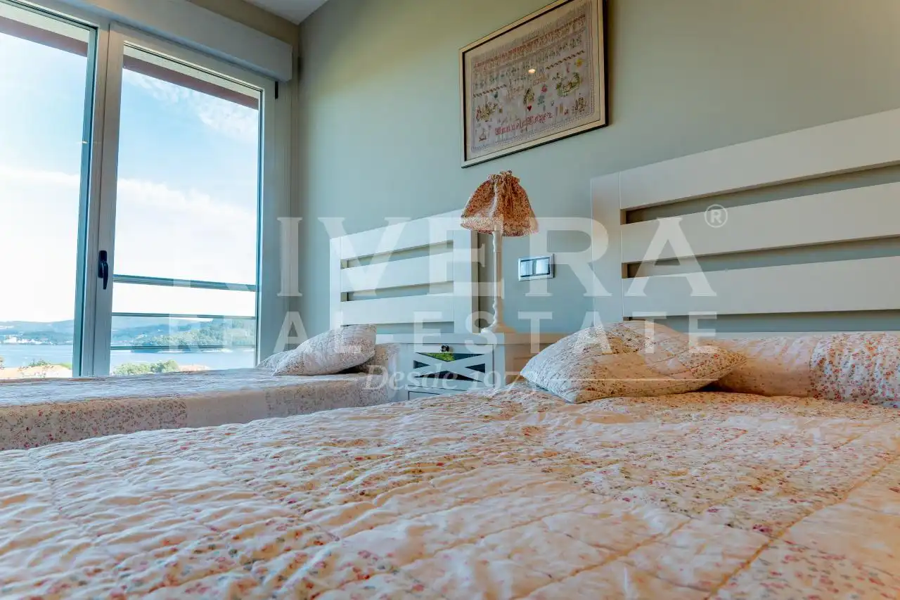 Habitación de Casa o chalet en venta en Poio con Calefacción, Jardín privado y Terraza