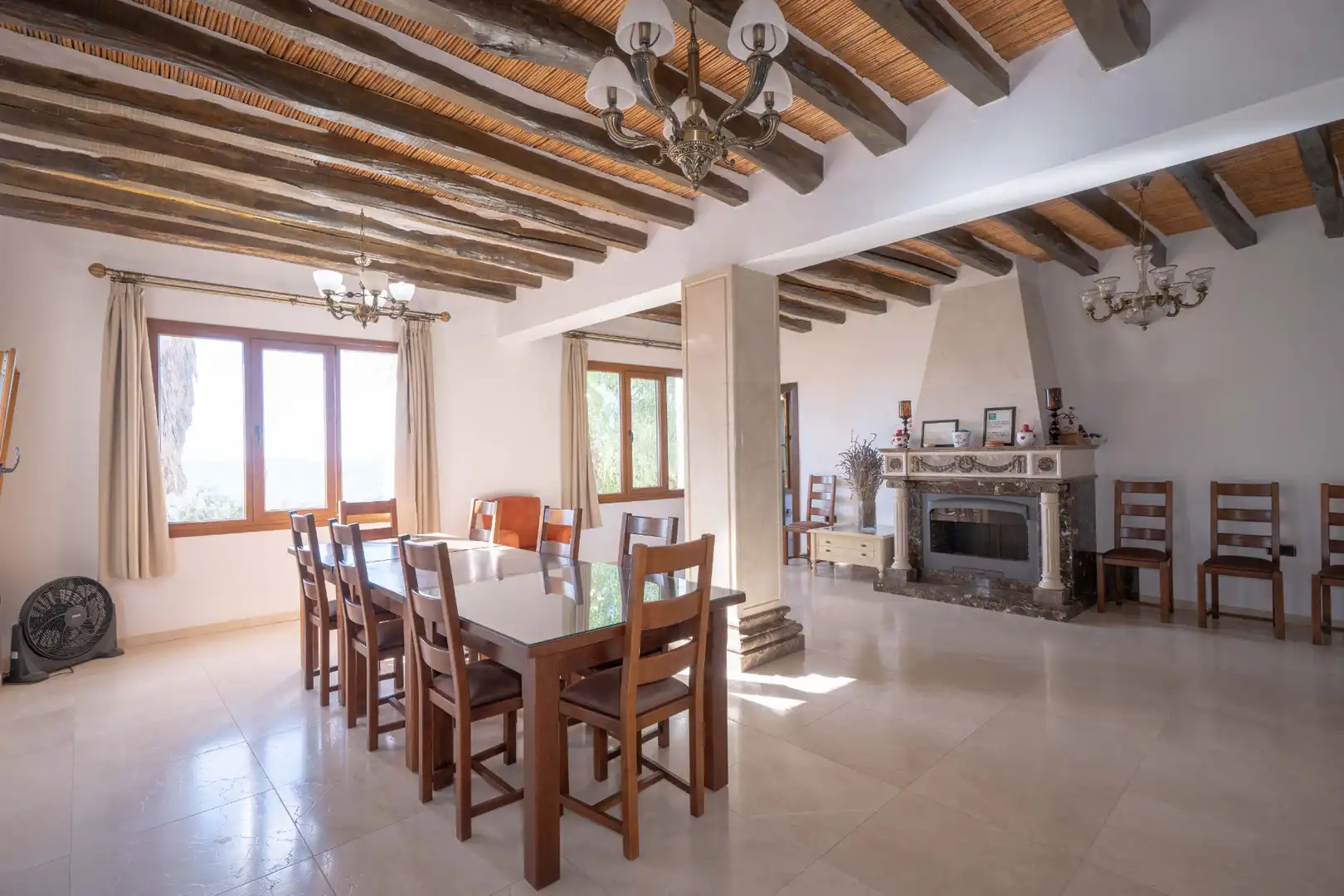 Esszimmer von Country house zum Verkauf in Válor mit Privatgarten, Terrasse und Abstellraum