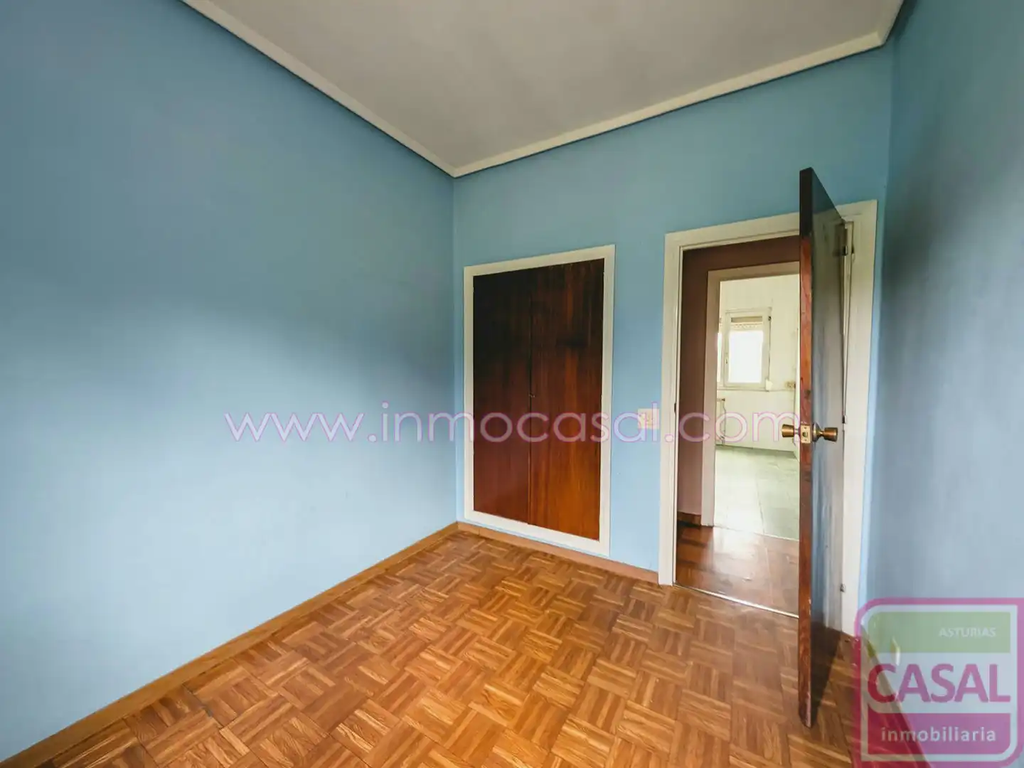 Habitación de Casa o chalet en venta en Oviedo  con Calefacción y Trastero