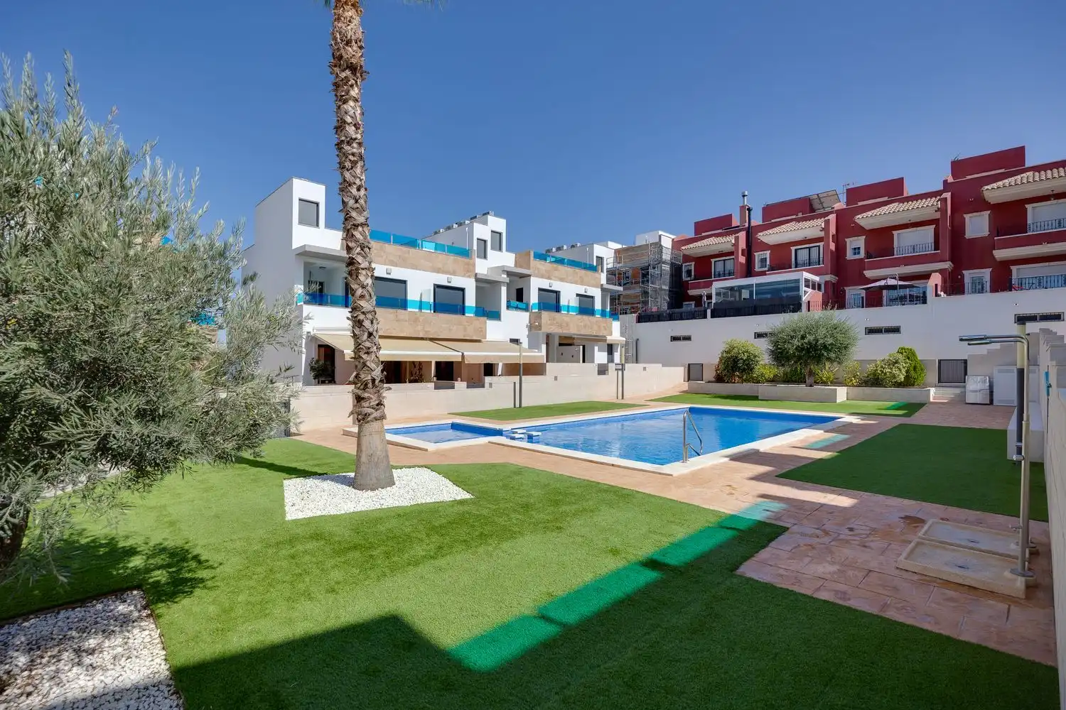 Reihenhaus mit Pool zum Verkauf in Calle Carmen Laforet 58, imagen 31