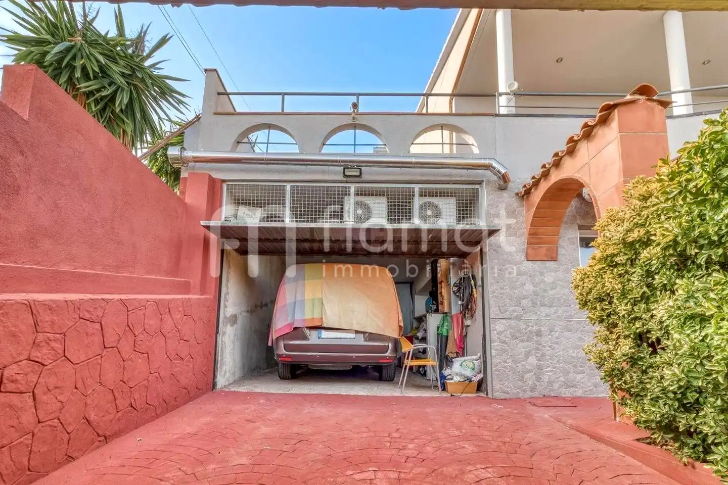 Vista exterior de Casa o xalet en venda en Tordera amb Terrassa i Piscina