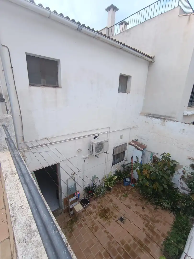 Vista exterior de Casa o xalet en venda en  Palma de Mallorca amb Aire condicionat, Terrassa i Traster