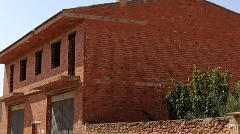 Foto 2 de Casa adosada en venta en Calle Calvario, 59, Abengibre, Albacete
