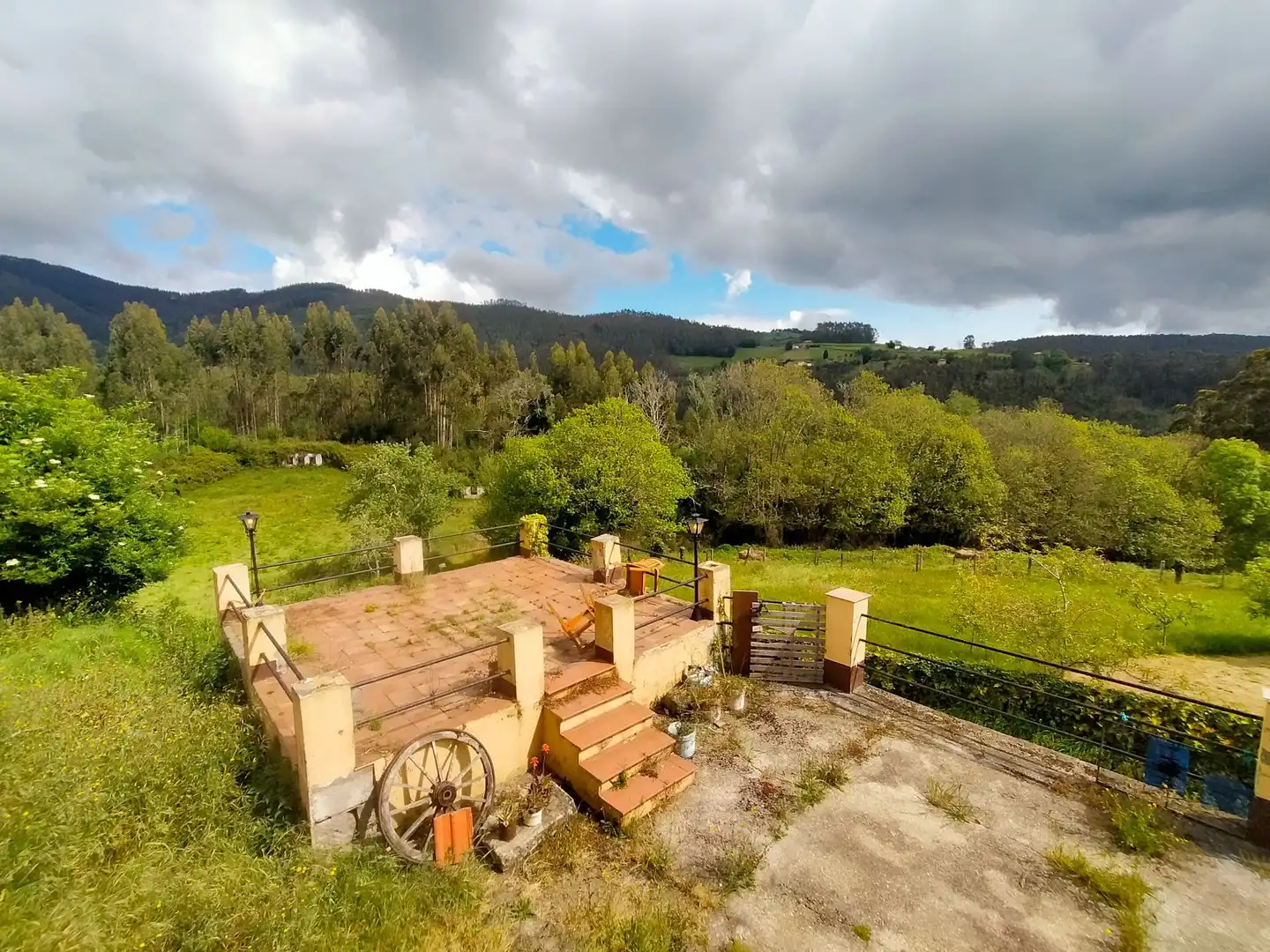 Jardín de Finca rústica en venta en Salas con Terraza y Trastero