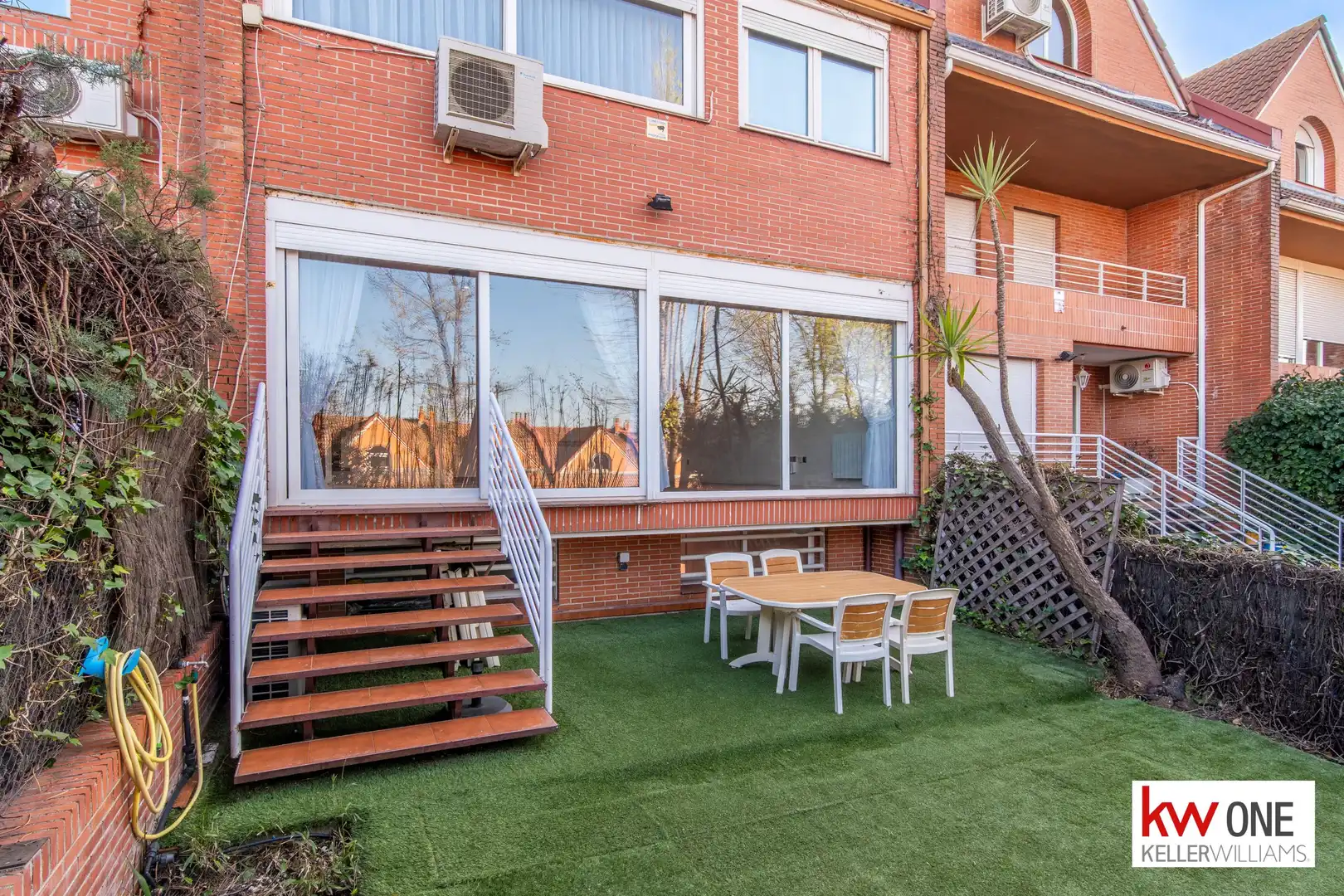Terraza de Casa adosada de alquiler en Pozuelo de Alarcón con Aire acondicionado, Calefacción y Jardín privado