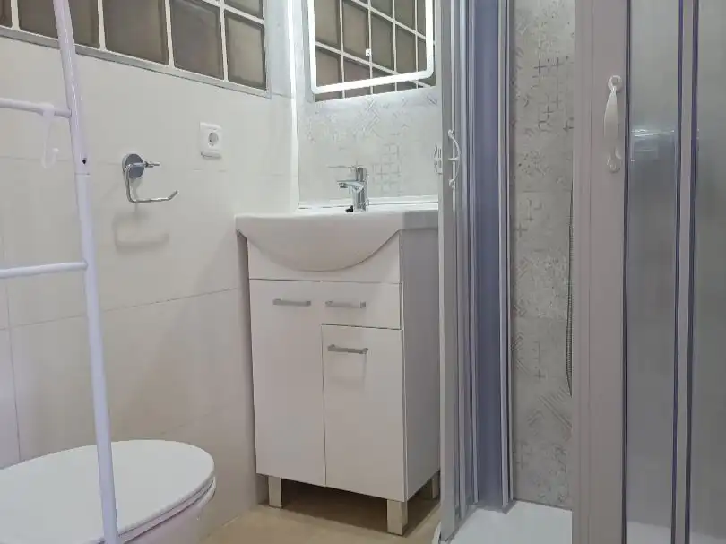 Bathroom of Flat for rent in Juzgados - Plaza de Toros