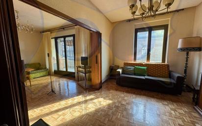 Living room of Flat for sale in Salamanca Capital  with Heating, Terrace and Storage room