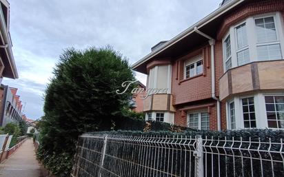 Casa adosada en venda a Otxoa Ortiz Kalea, Santa María de Getxo