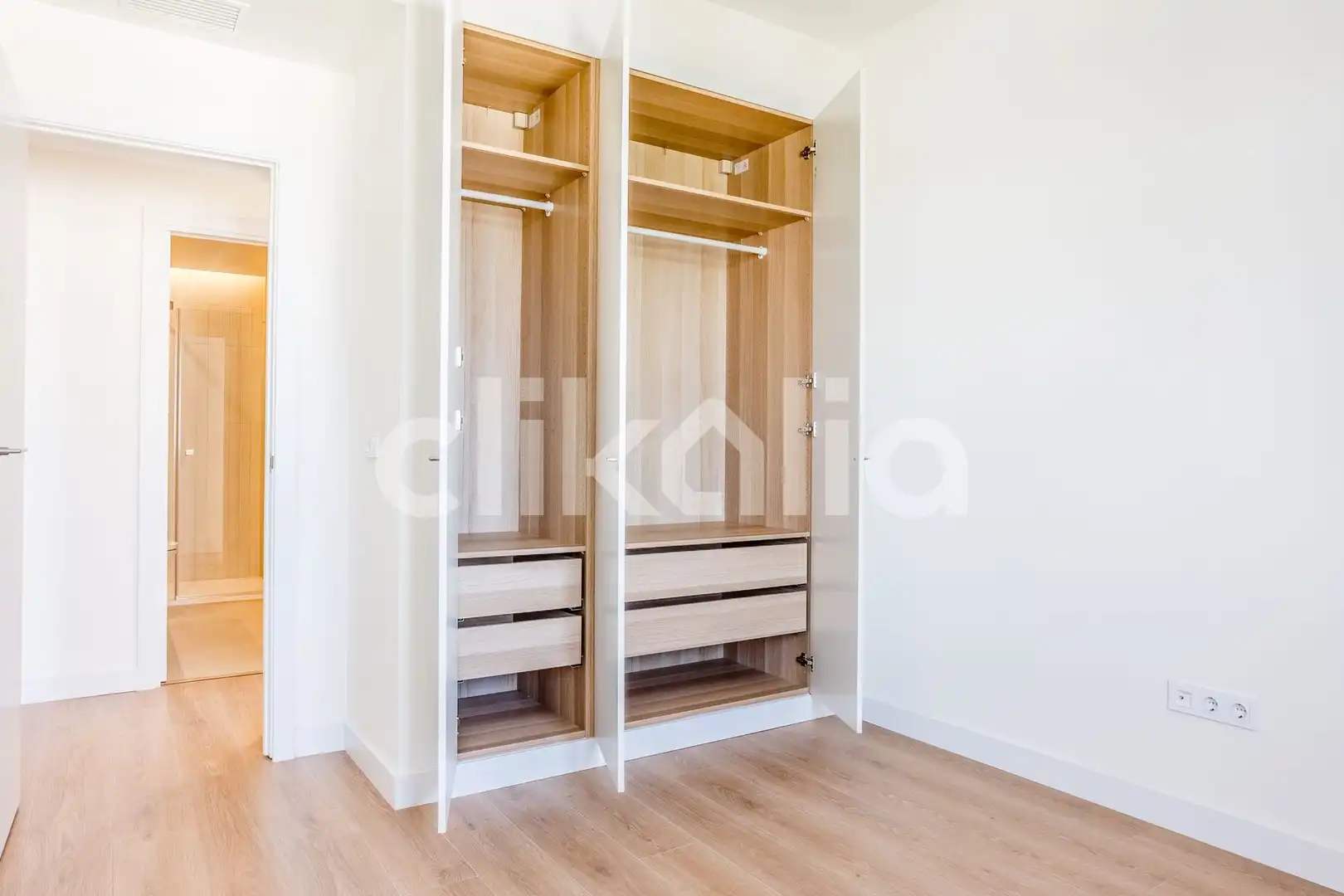 Habitación de Piso en venta en Sevilla con Aire acondicionado y Jardín privado