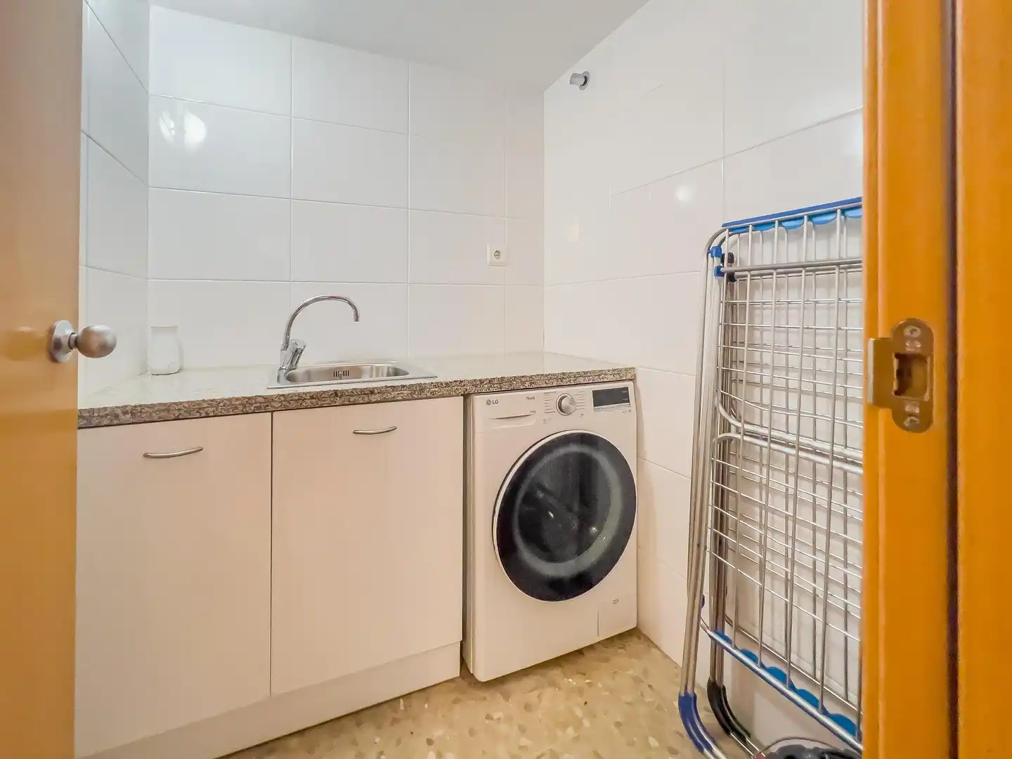Küche von Erdgeschoss zum Verkauf in Viladecans mit Heizung, Terrasse und Gemeinschaftspool