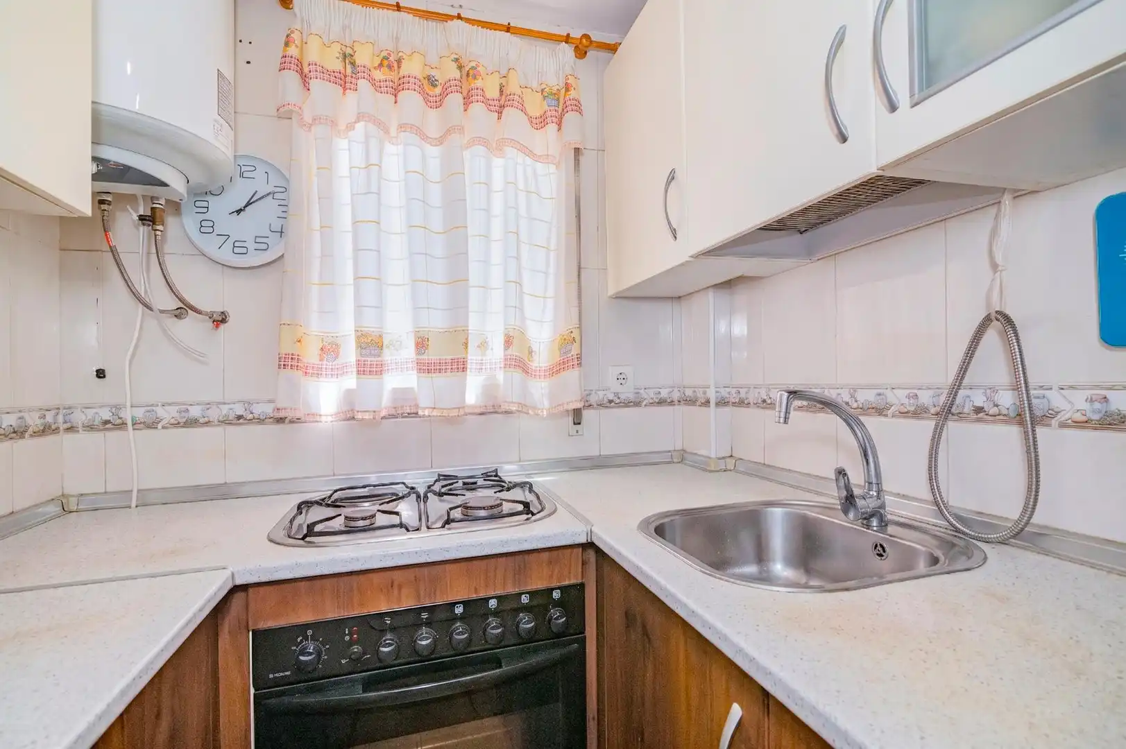 Cocina de Piso en venta en Granada con Calefacción, Trastero y Balcón