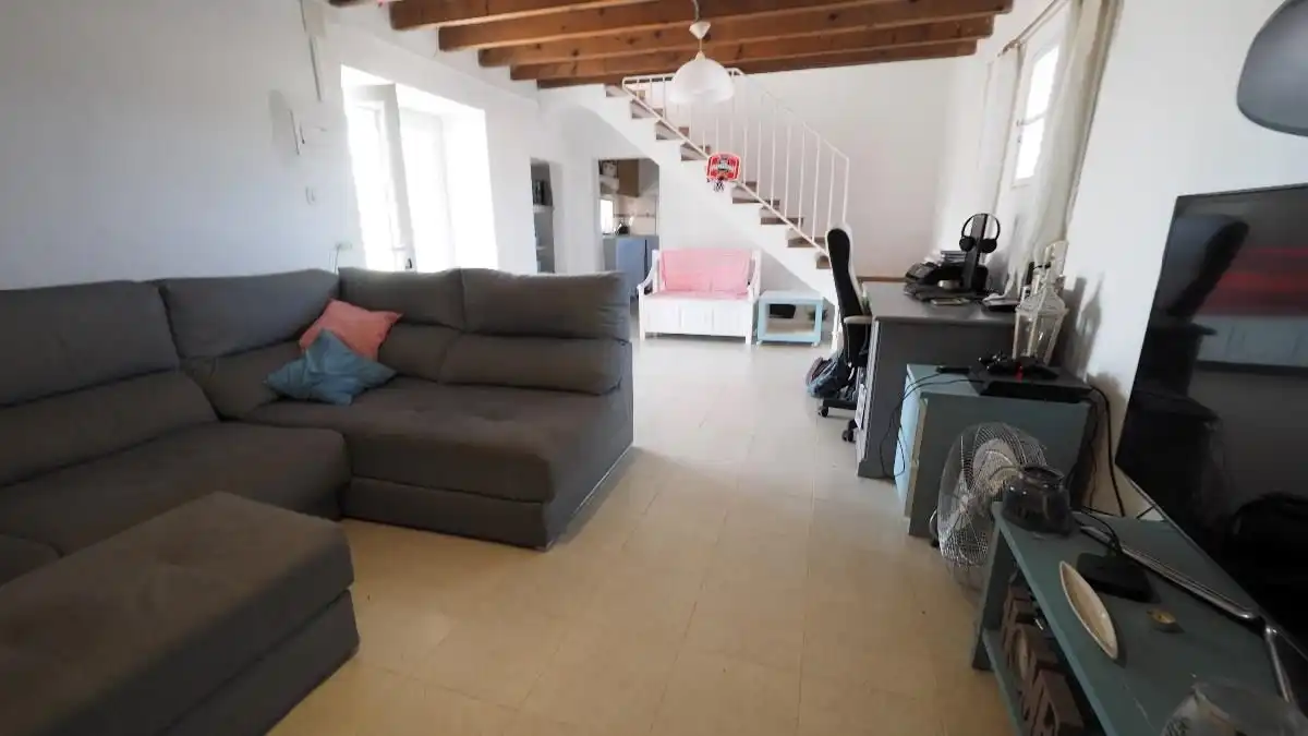 Sala de estar de Finca rústica en venta en Pollença con Calefacción, Jardín privado y Terraza