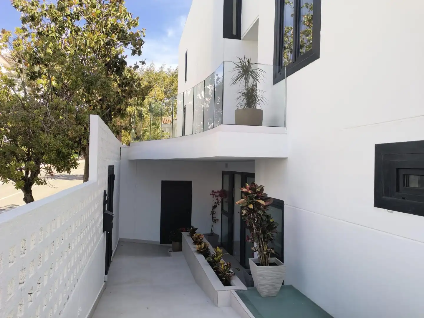 Exterior view of Flat for rent in Marbella  with Air Conditioner, Heating and Terrace