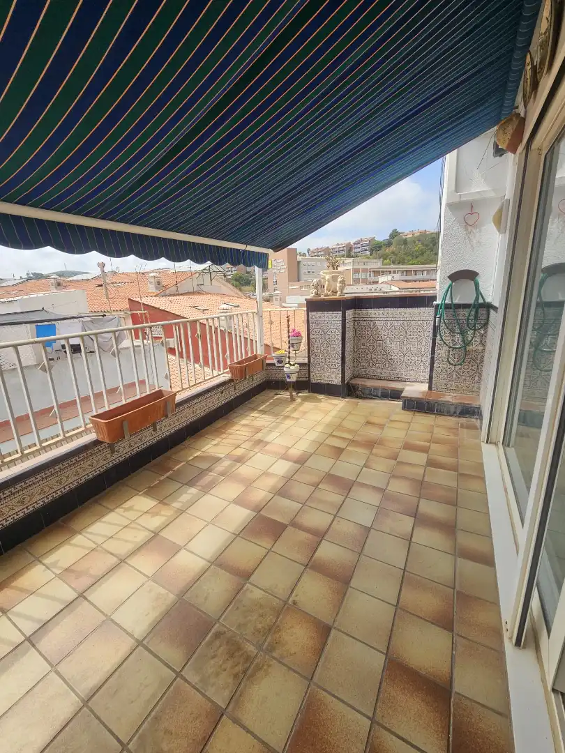 Terrasse von Maisonette zum Verkauf in Calella mit Klimaanlage, Heizung und Terrasse